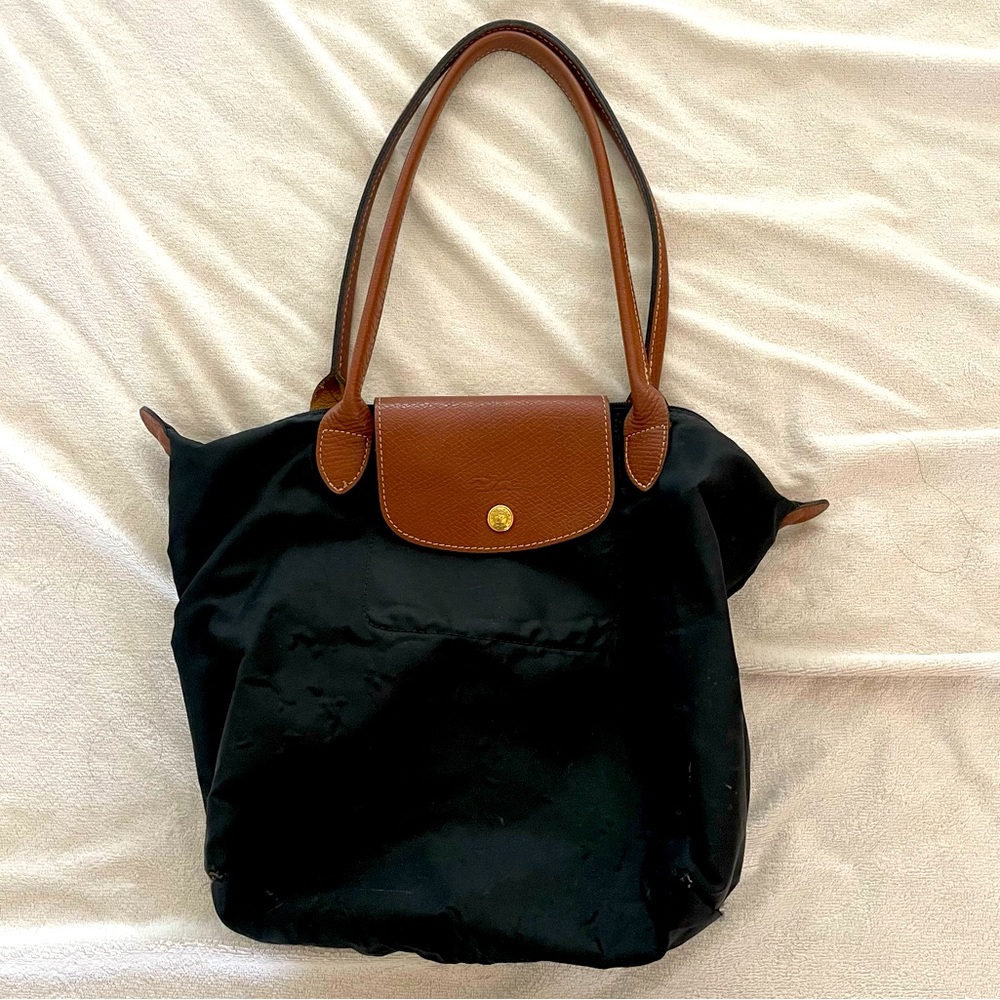 Small black longchamp